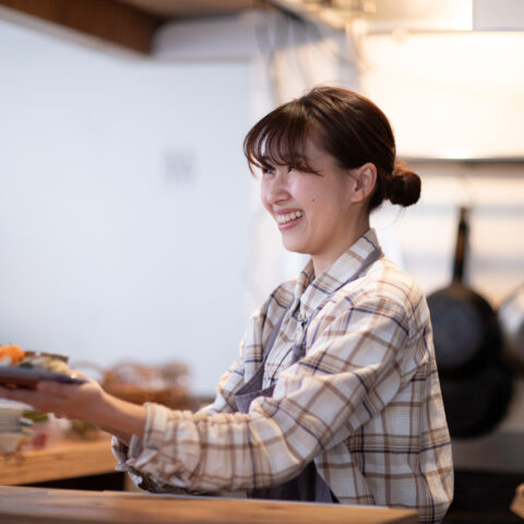 トムソン プロフィール写真